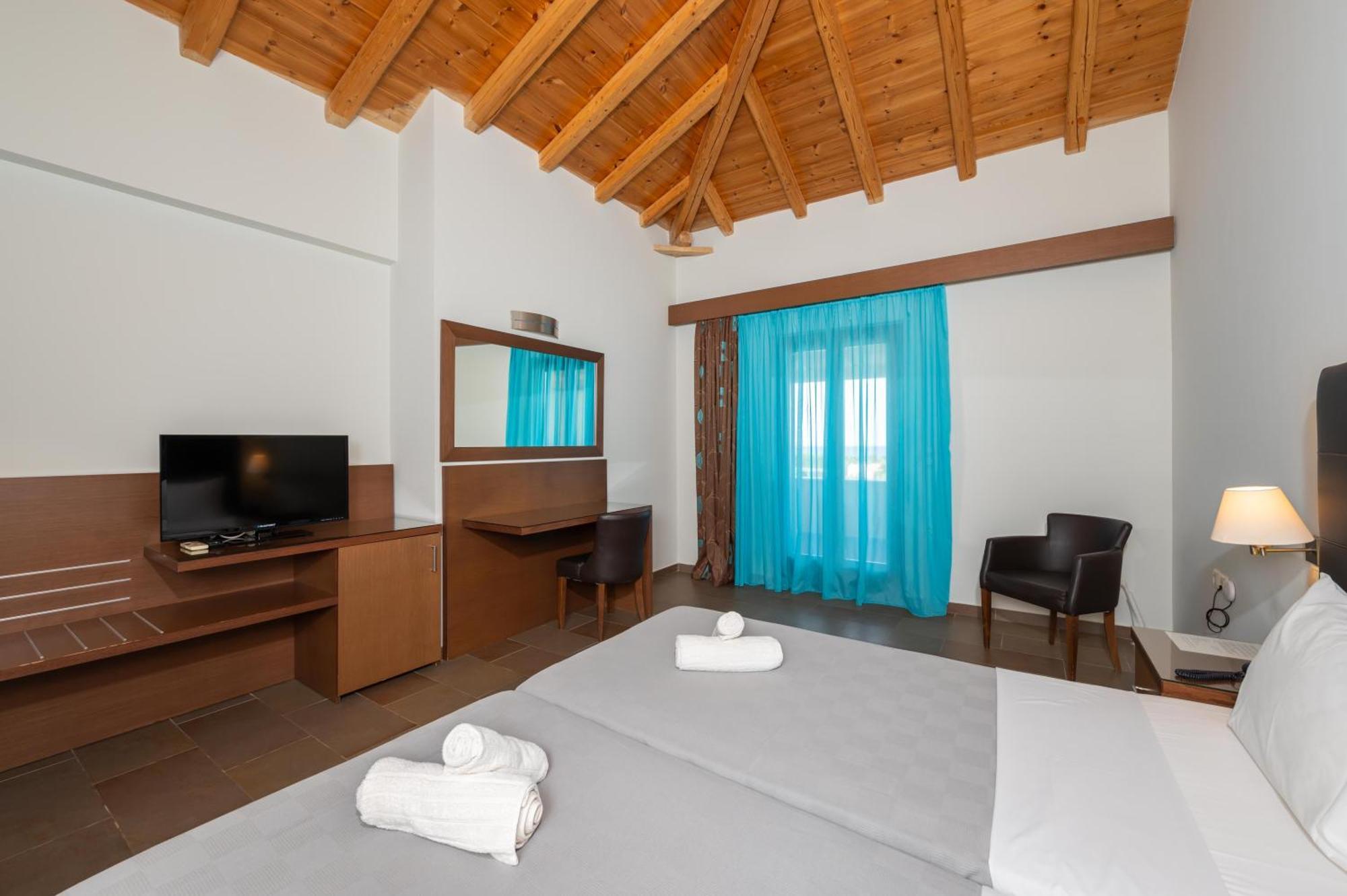 Aktaion Resort Gytheio Exterior foto