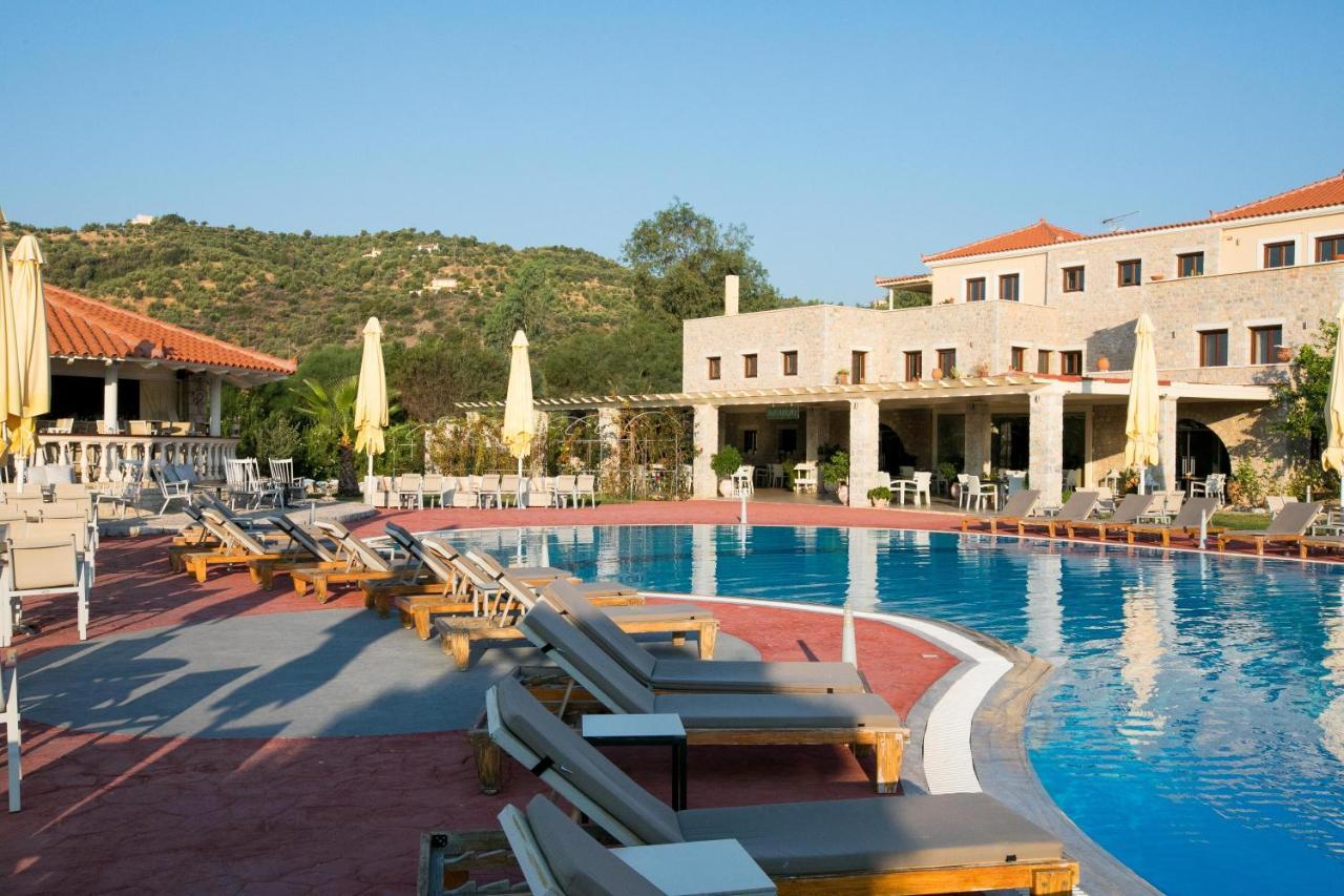 Aktaion Resort Gytheio Exterior foto